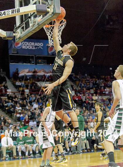 Thumbnail 2 in Fossil Ridge vs. Arapahoe (CHSAA Great 8) photogallery.