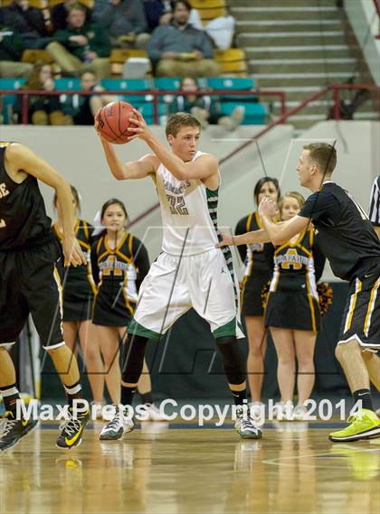 Thumbnail 2 in Fossil Ridge vs. Arapahoe (CHSAA Great 8) photogallery.