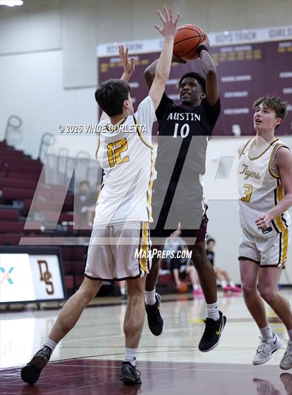 Thumbnail 3 in JV: Austin @ Dripping Springs photogallery.