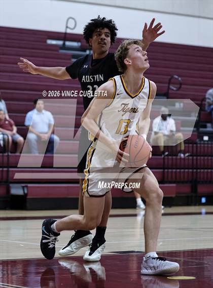 Thumbnail 3 in JV: Austin @ Dripping Springs photogallery.