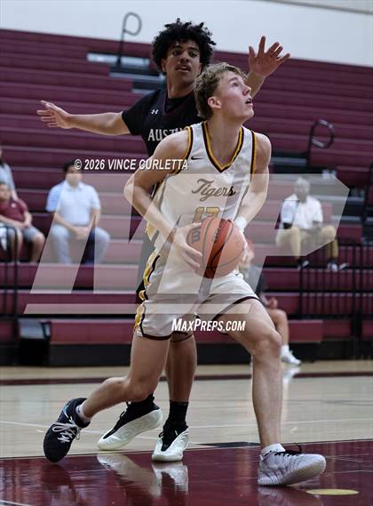 Thumbnail 2 in JV: Austin @ Dripping Springs photogallery.