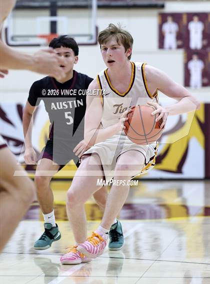 Thumbnail 1 in JV: Austin @ Dripping Springs photogallery.