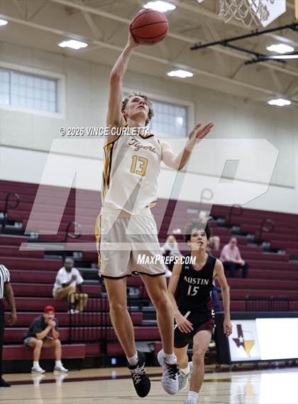 Thumbnail 2 in JV: Austin @ Dripping Springs photogallery.