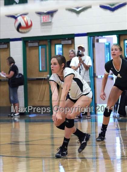 Thumbnail 1 in South vs. Great Oak (2010 Durango Fall Classic) photogallery.