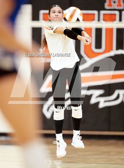 Thumbnail 1 in Sam Houston vs Haltom photogallery.