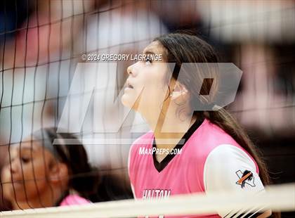 Thumbnail 1 in Sam Houston vs Haltom photogallery.