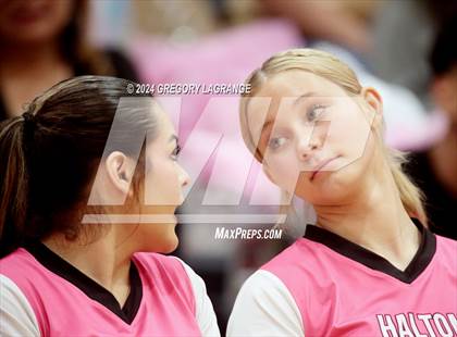 Thumbnail 1 in Sam Houston vs Haltom photogallery.