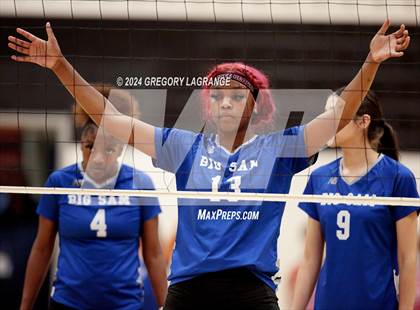 Thumbnail 2 in Sam Houston vs Haltom photogallery.