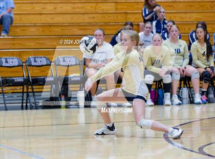 Thumbnail 1 in Norwell @ Leo photogallery.
