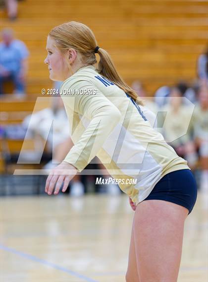 Thumbnail 1 in Norwell @ Leo photogallery.