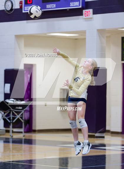 Thumbnail 2 in Norwell @ Leo photogallery.