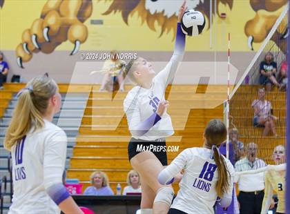 Thumbnail 1 in Norwell @ Leo photogallery.