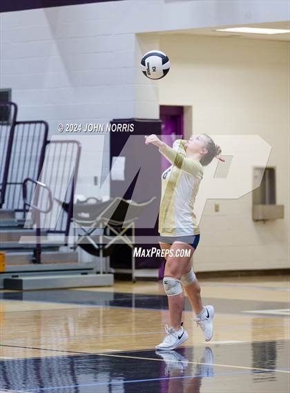 Thumbnail 3 in Norwell @ Leo photogallery.