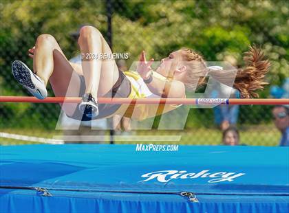 Thumbnail 1 in GIAA 2A Finals (High Jump) photogallery.