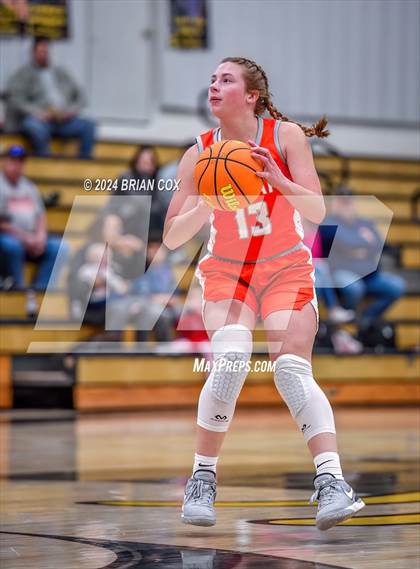 Thumbnail 3 in Walnut Ridge vs Cave City (3A-2 District Tournament) photogallery.