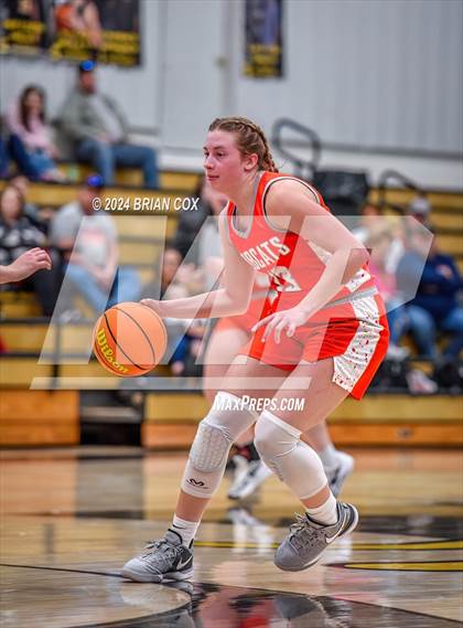 Thumbnail 2 in Walnut Ridge vs Cave City (3A-2 District Tournament) photogallery.