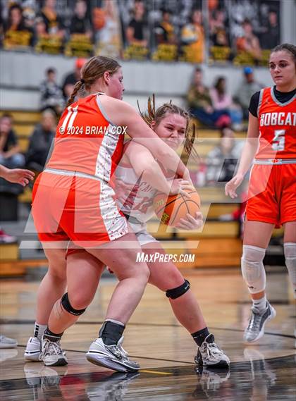 Thumbnail 1 in Walnut Ridge vs Cave City (3A-2 District Tournament) photogallery.