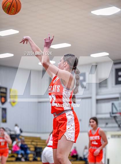 Thumbnail 3 in Walnut Ridge vs Cave City (3A-2 District Tournament) photogallery.