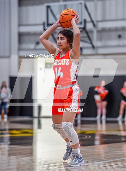 Thumbnail 1 in Walnut Ridge vs Cave City (3A-2 District Tournament) photogallery.