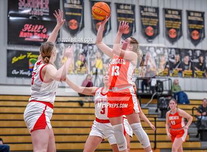 Thumbnail 2 in Walnut Ridge vs Cave City (3A-2 District Tournament) photogallery.
