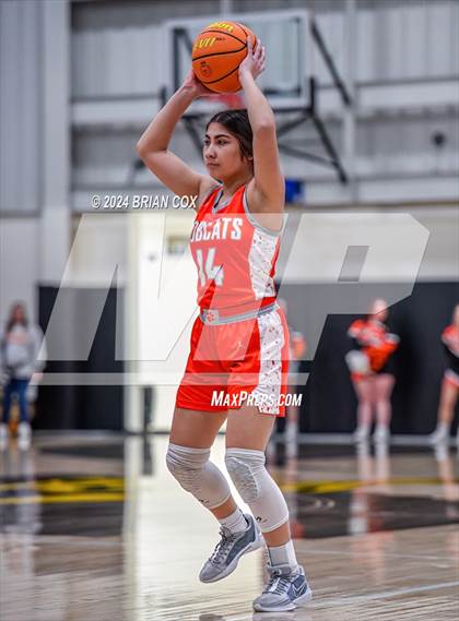 Thumbnail 2 in Walnut Ridge vs Cave City (3A-2 District Tournament) photogallery.