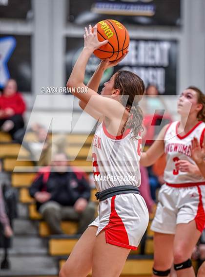 Thumbnail 1 in Walnut Ridge vs Cave City (3A-2 District Tournament) photogallery.