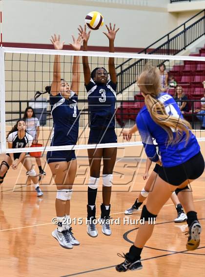 Thumbnail 3 in Nimitz vs Brewer (EMS-ISD Tournament) photogallery.