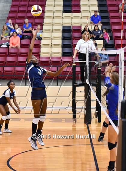 Thumbnail 2 in Nimitz vs Brewer (EMS-ISD Tournament) photogallery.