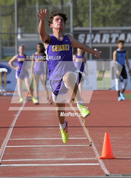Thumbnail 1 in Sumner vs Rogers photogallery.