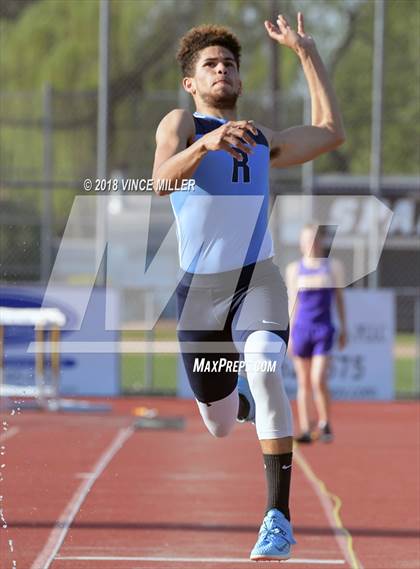 Thumbnail 3 in Sumner vs Rogers photogallery.
