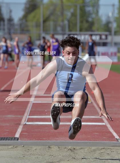 Thumbnail 1 in Sumner vs Rogers photogallery.