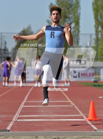 Thumbnail 3 in Sumner vs Rogers photogallery.