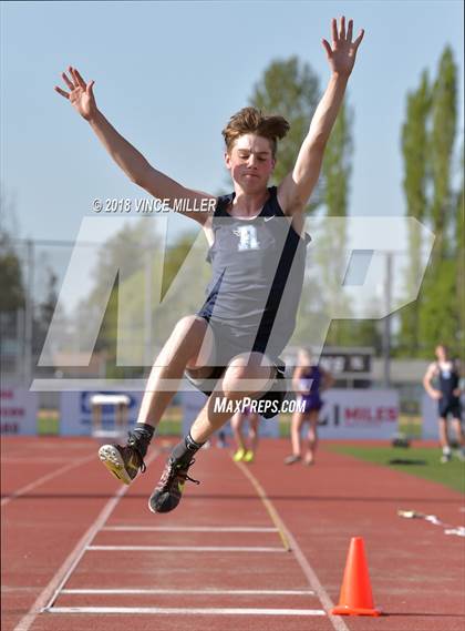 Thumbnail 1 in Sumner vs Rogers photogallery.