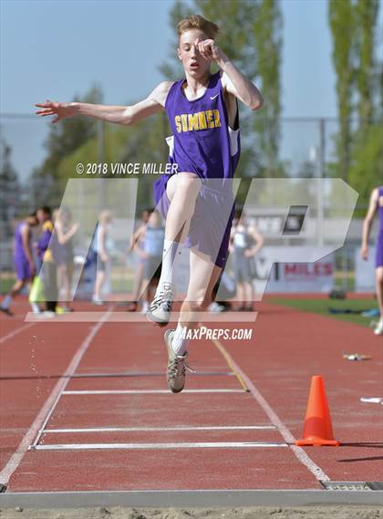 Thumbnail 1 in Sumner vs Rogers photogallery.