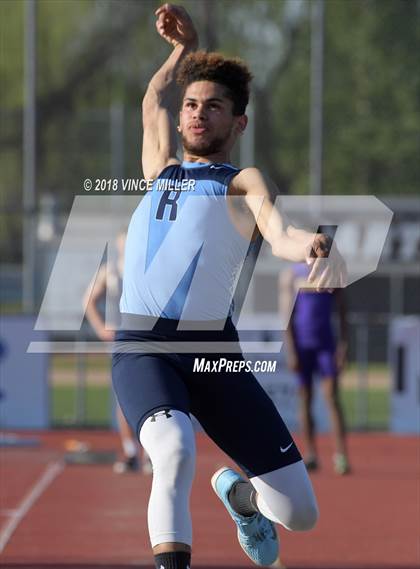 Thumbnail 3 in Sumner vs Rogers photogallery.