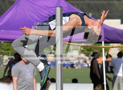 Thumbnail 1 in Sumner vs Rogers photogallery.