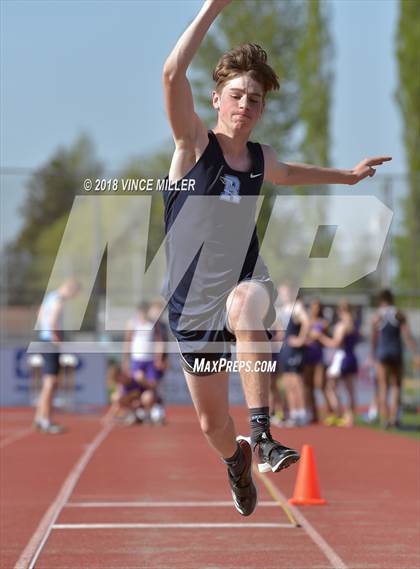 Thumbnail 2 in Sumner vs Rogers photogallery.