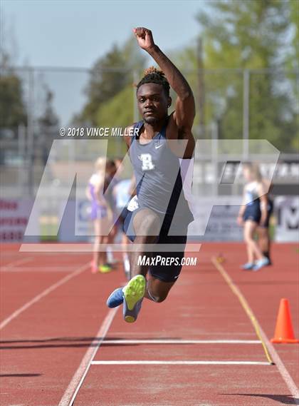 Thumbnail 2 in Sumner vs Rogers photogallery.
