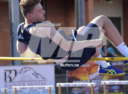 Thumbnail 2 in Sumner vs Rogers photogallery.