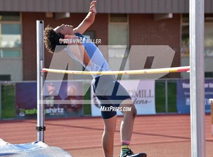 Thumbnail 2 in Sumner vs Rogers photogallery.