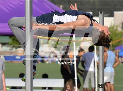 Thumbnail 2 in Sumner vs Rogers photogallery.