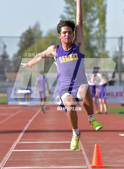 Thumbnail 3 in Sumner vs Rogers photogallery.