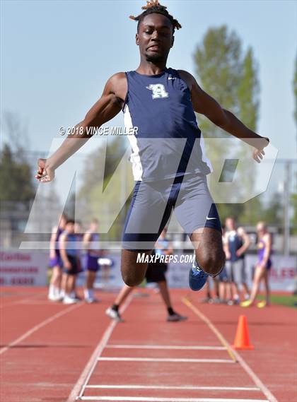 Thumbnail 1 in Sumner vs Rogers photogallery.