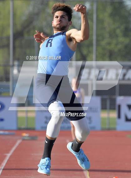 Thumbnail 3 in Sumner vs Rogers photogallery.