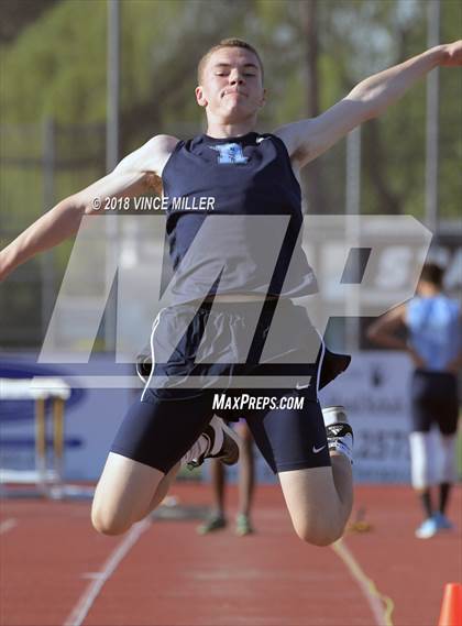 Thumbnail 3 in Sumner vs Rogers photogallery.