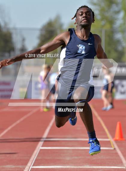 Thumbnail 3 in Sumner vs Rogers photogallery.