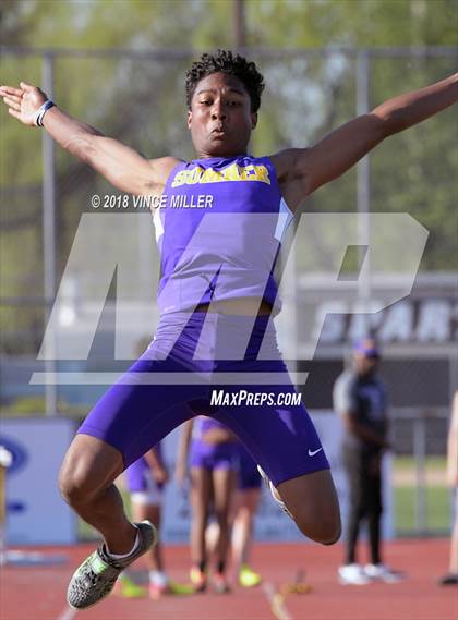 Thumbnail 2 in Sumner vs Rogers photogallery.