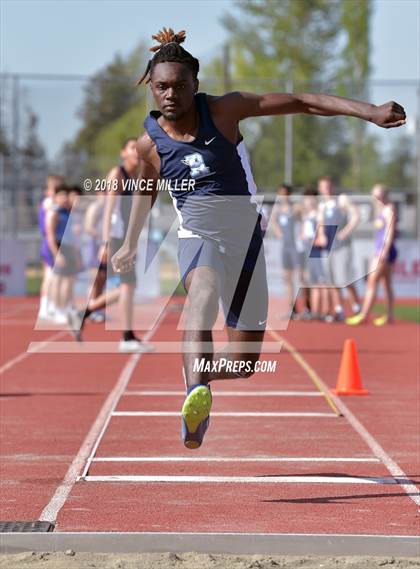 Thumbnail 3 in Sumner vs Rogers photogallery.