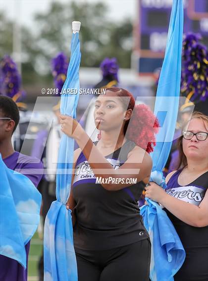 Thumbnail 3 in Bourgeois @ Thibodaux photogallery.