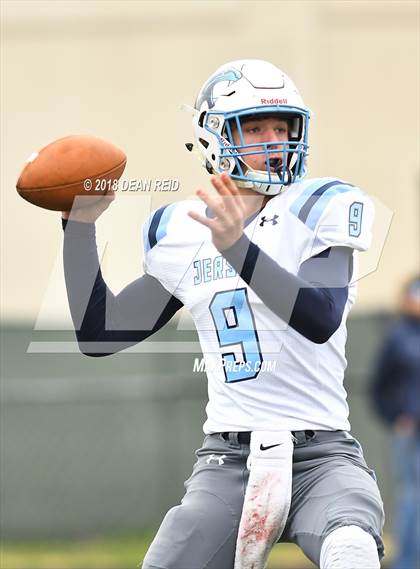 Thumbnail 3 in Jersey @ Hillcrest (IHSA Class 5A 1st Round Playoff) photogallery.